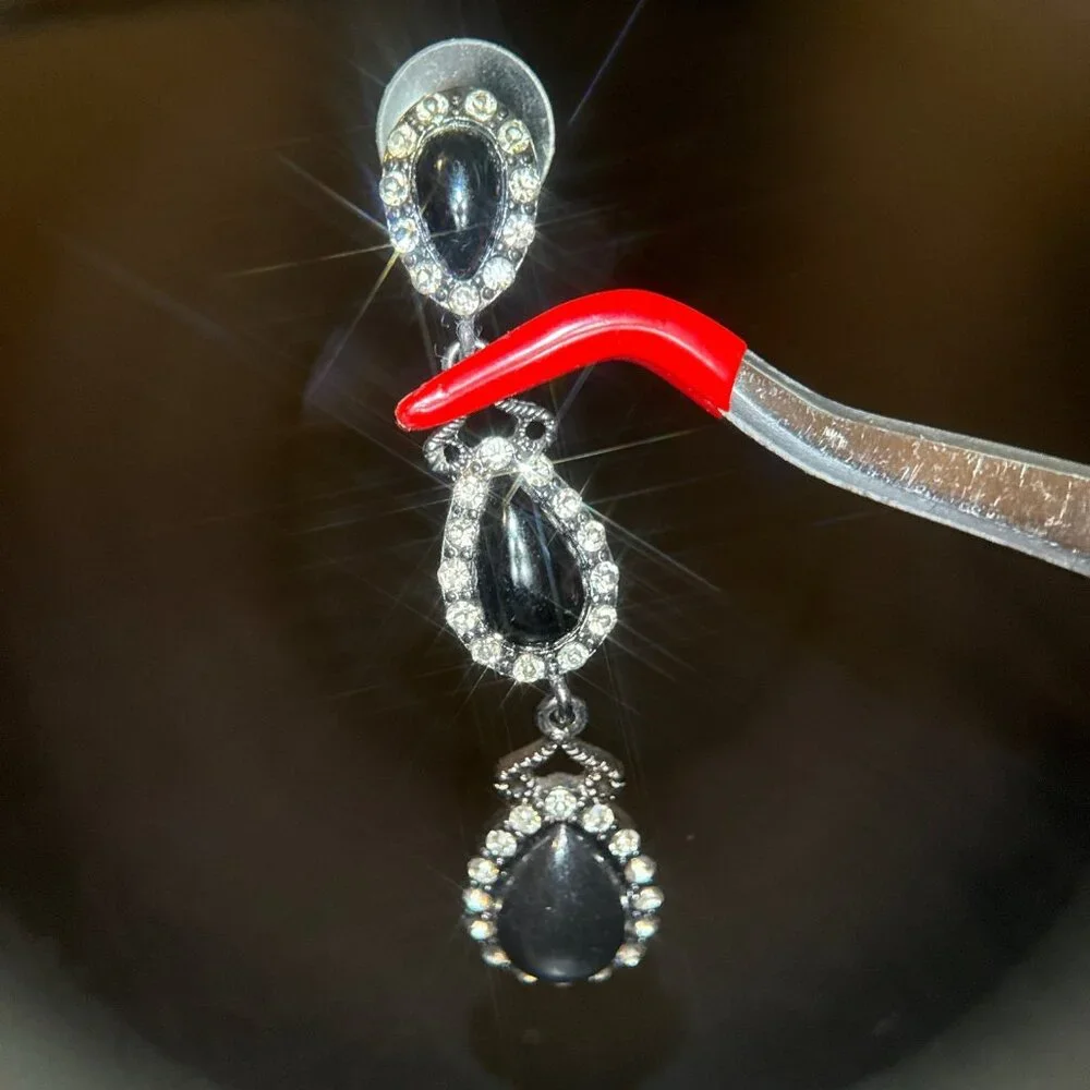Black Stone Dangle Earrings‎